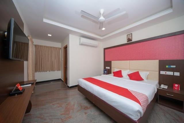 Готель Famous Residency Tiruchirappalli Екстер'єр фото